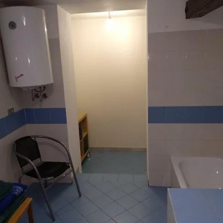Degli Ospiti In Centro 民宿 凯拉斯科